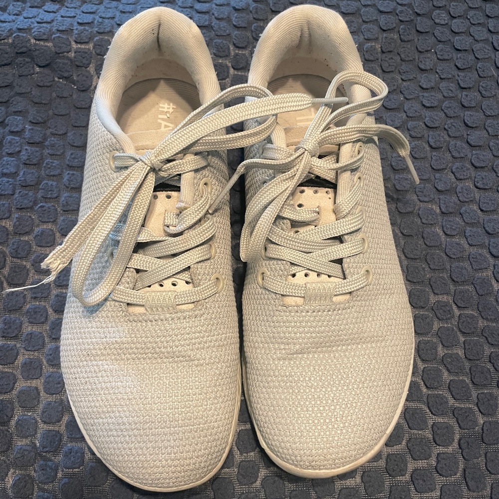 NOBULL gray sneakers M5 W6.5